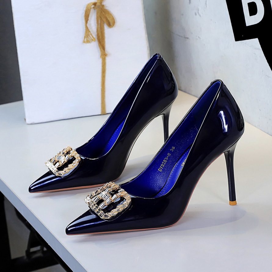 Court Heel Pointed - BIGTREE エレガントなポインテッドトゥハイヒール、細いスティレット、クリスタル留め具付きセクシーなレディースシューズ、宴会や夏のシーズンに最適