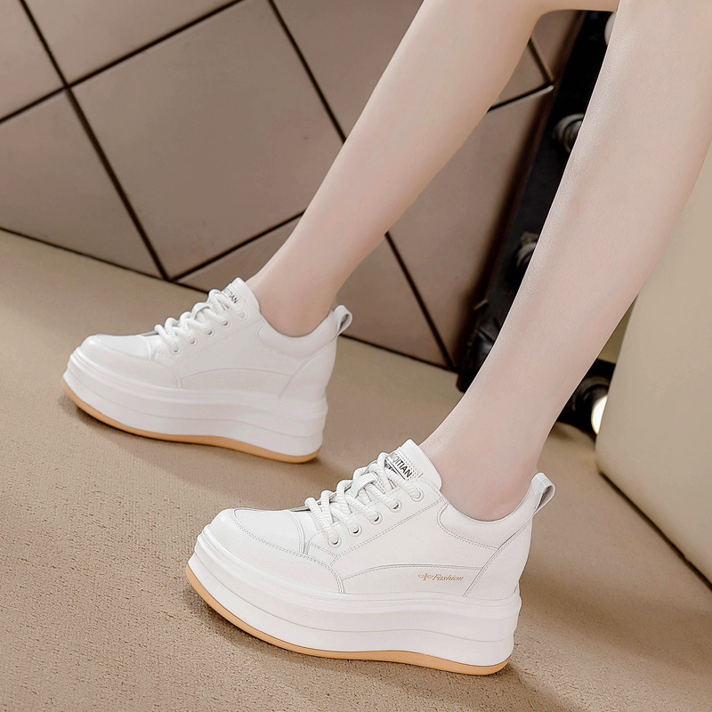 Platform Sneakers Chunky - 2026 8 センチメートルプラットフォームスニーカー女性のためのカジュアルシューズ白い靴チャンキースニーカー本革女性ウォーキングシューズ秋
