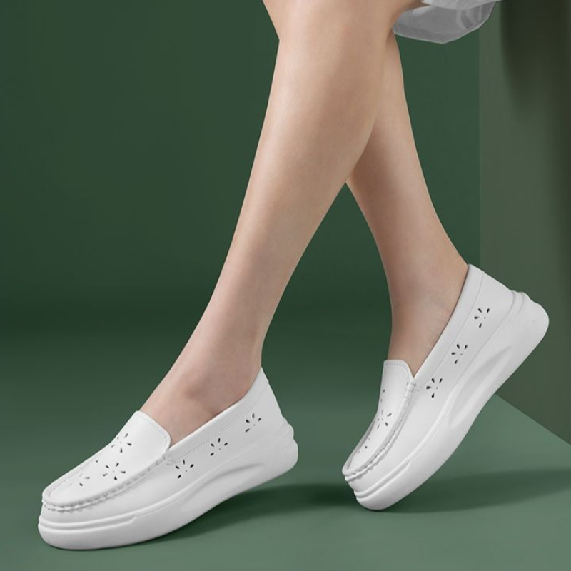 女性用厚底ナースシューズ通気性のある穴あきワークスニーカー滑 - Women'S Shoes For Standing All Day のレビューと価格