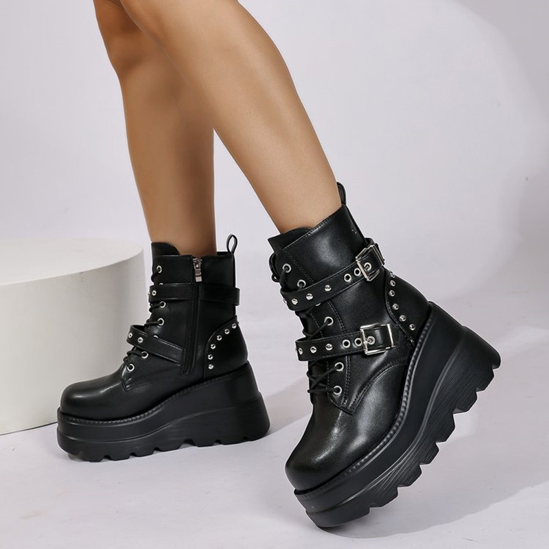 女性革アンクルブーツ女性 2026 新秋冬ラウンドトゥレース - Block Heel Ankle Boots のレビューと価格