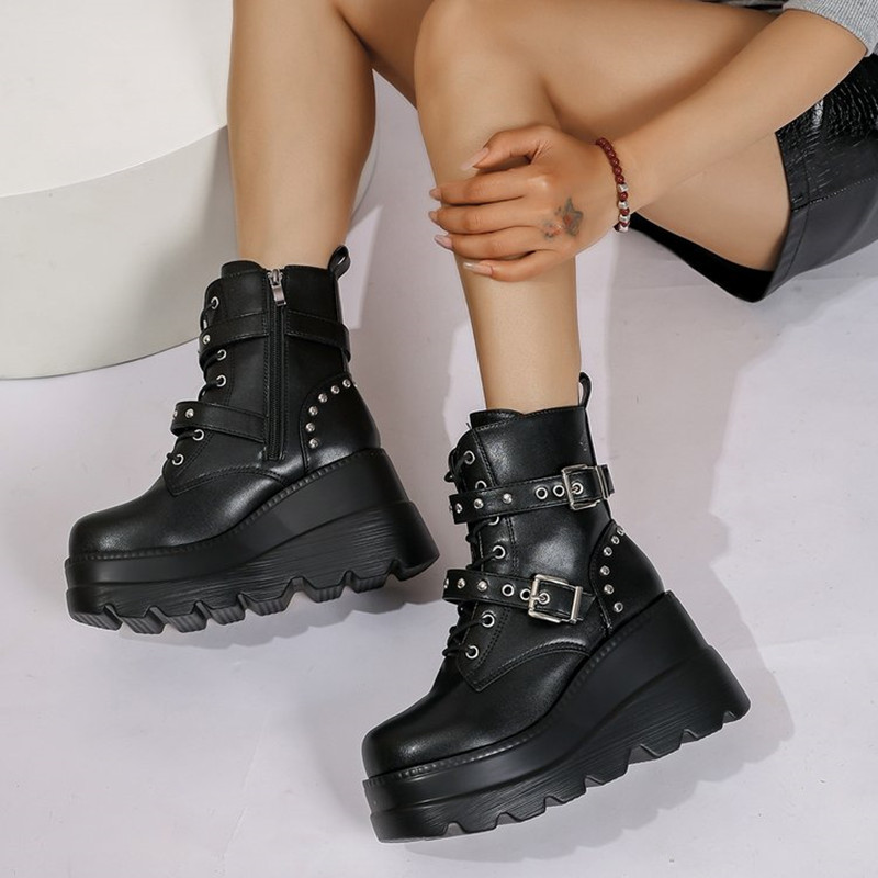 女性革アンクルブーツ女性 2026 新秋冬ラウンドトゥレース - Block Heel Ankle Boots のレビューと価格