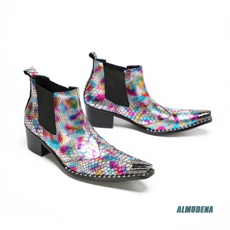 マルチカラーメタリックスネークプリントポインテッドトゥブロッ - Block Heel Ankle Boots のレビューと価格