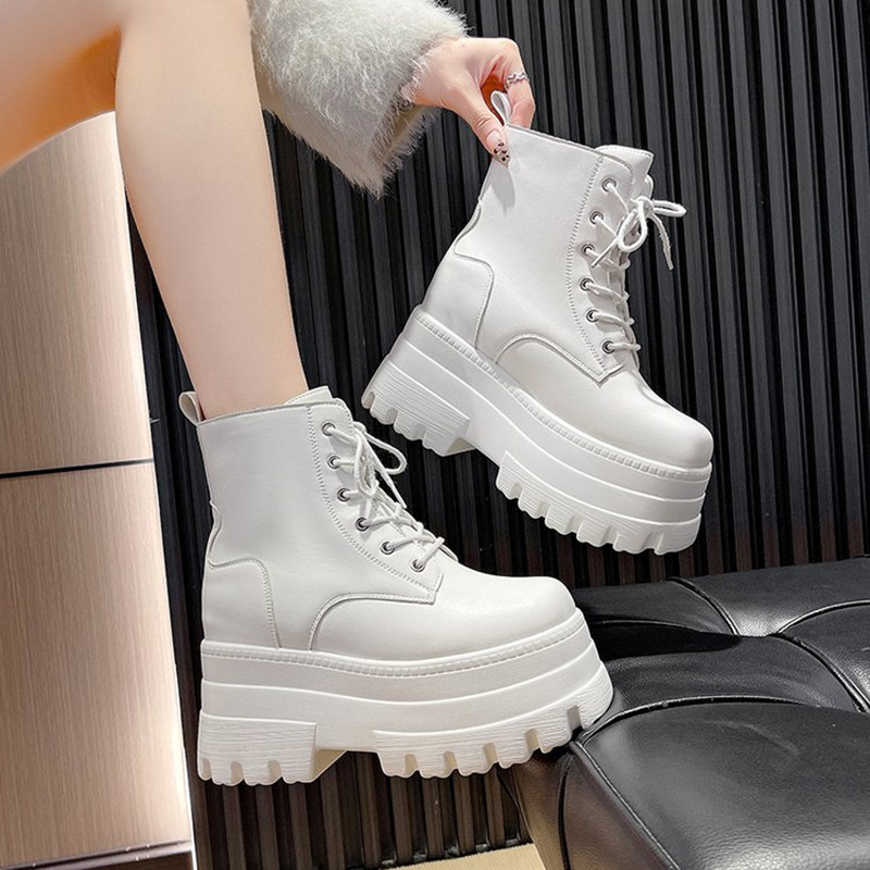 2025年ブランド フロントレース ミリタリーブーツ プラッ - Block Heel Ankle Boots のレビューと価格