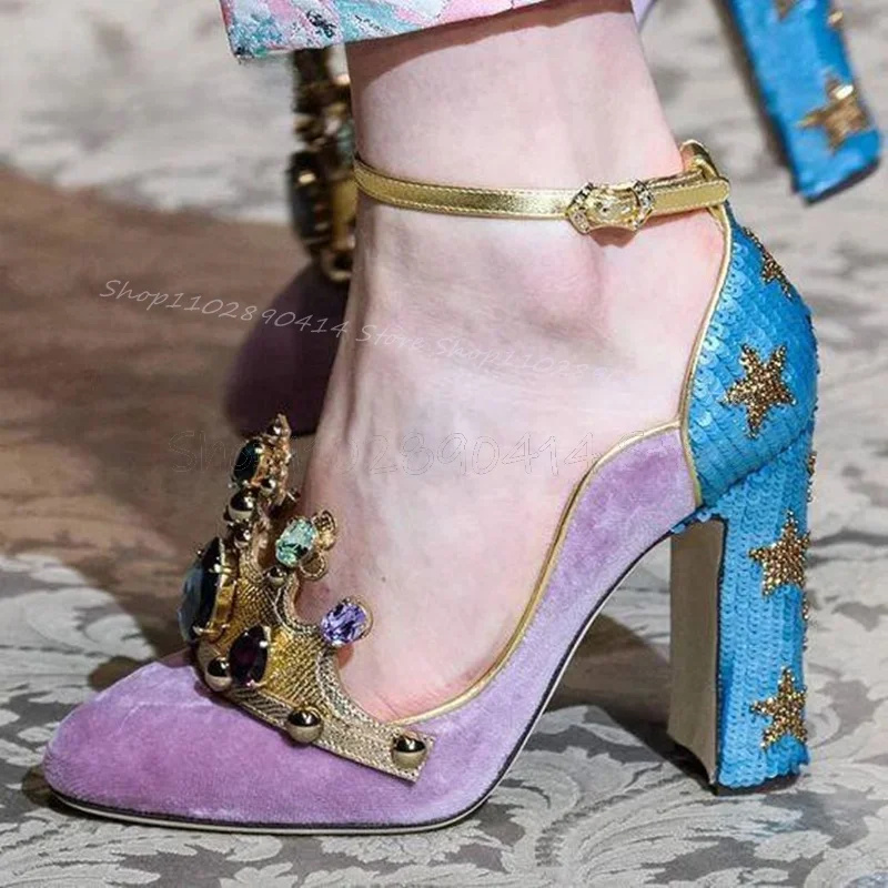 宮廷風クリスタルクラウンデザイン ポインテッドトゥパンプス  - Court Heel Pointed のレビューと価格
