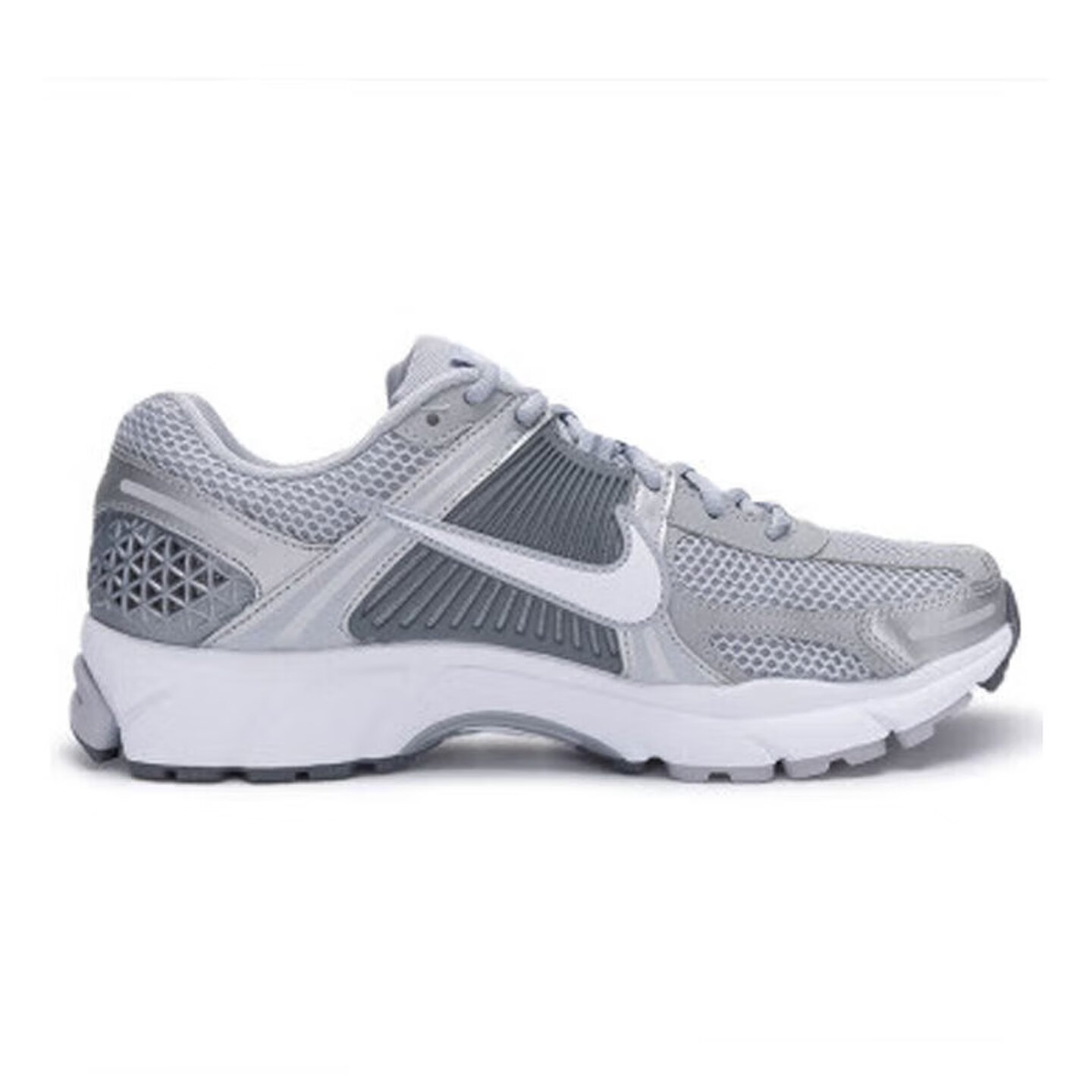 ナイキ ズーム ボメロ 5 ヤンキース ランニング シューズ - Women Shoes Nike のレビューと価格