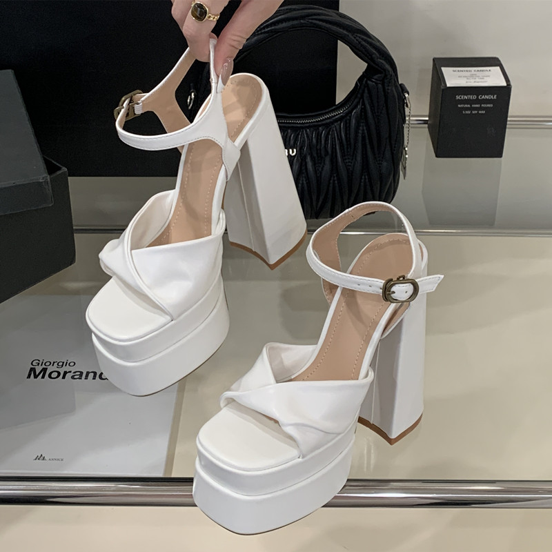 スタースタイルのファッションダブルプラットフォームウェッジ女 - Platform Sneakers Chunky のレビューと価格