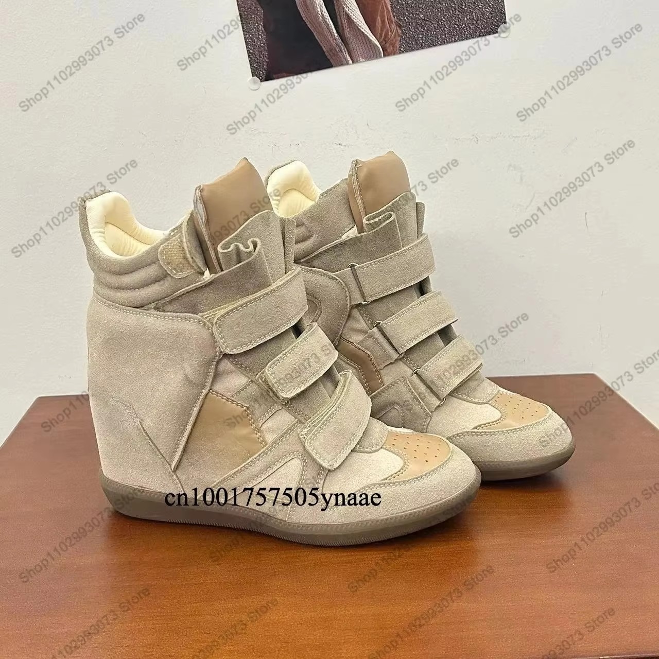 女性用隠しウェッジヒールハイカットスニーカー、スエードレザー - Block Heel Ankle Boots のレビューと価格